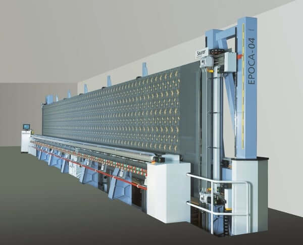 Stickmaschine EPOCA-04 in Fabrikumgebung